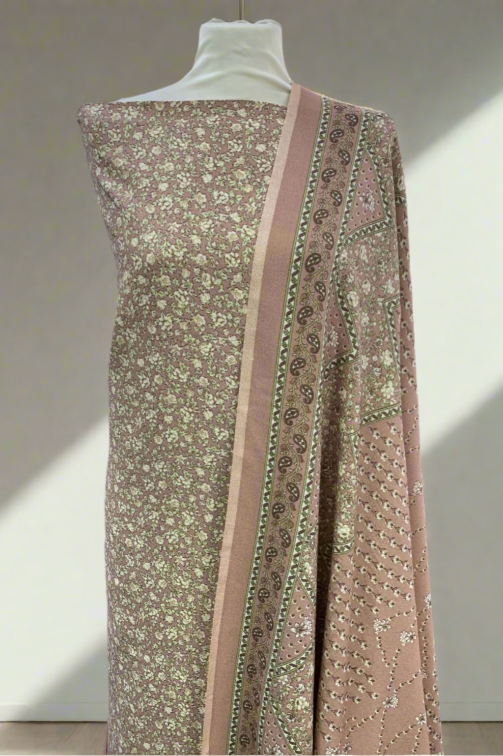 139 Ditsy Floral Print 3pc Warm Alpine Unstitched Suit