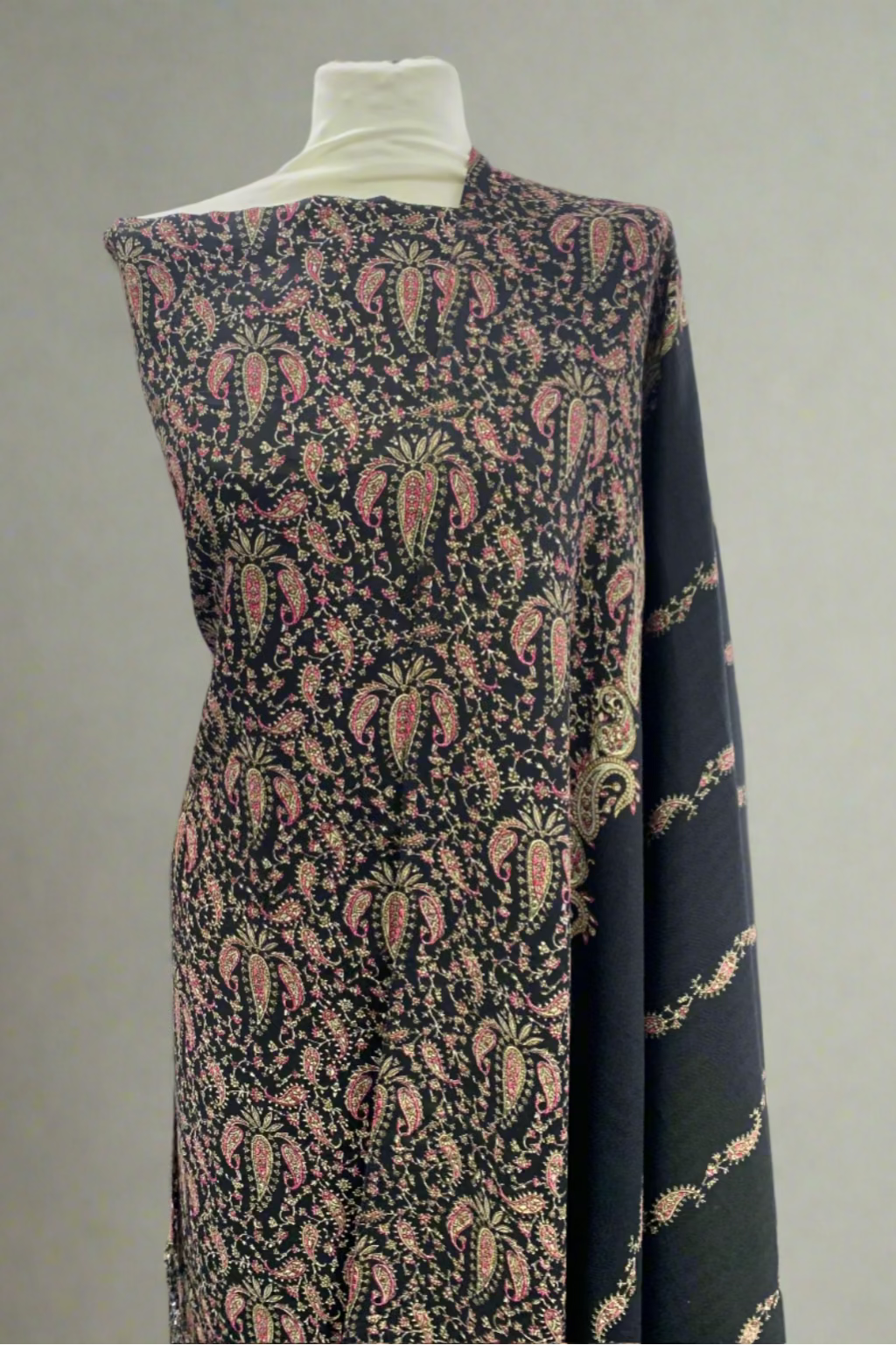 403 Paisley Print 3pc Warm Alpine Unstitched Suit