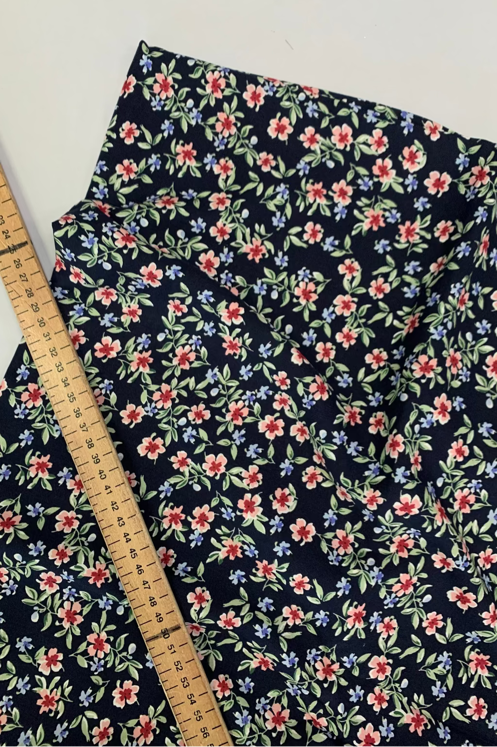 Printed Loose Viscose Dress Fabric Pre-cut 4 Yards (Floral Collection)