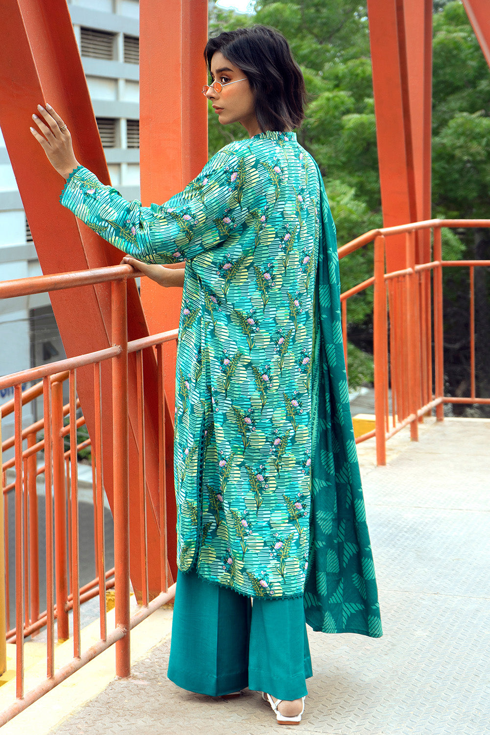 Unstitched Digital Printed Linen Salwar Kameez Suit Gul Ahmed LT-32009 A