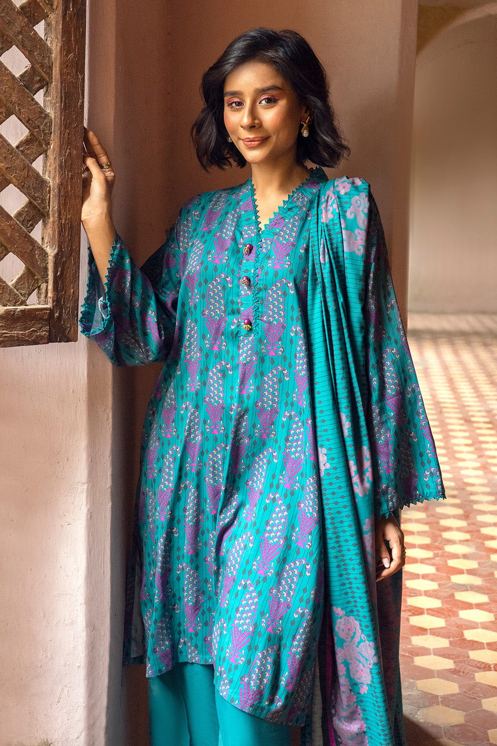 Unstitched Digital Printed Linen Salwar Kameez Suit Gul Ahmed LT-32010 A