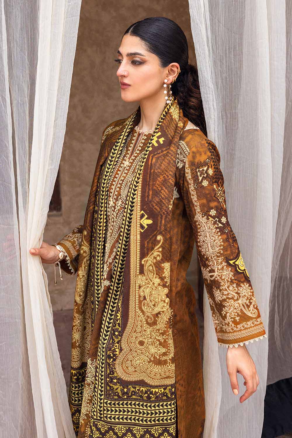 Unstitched Digital Printed Salwar Kameez Suit Gul Ahmed K-32016