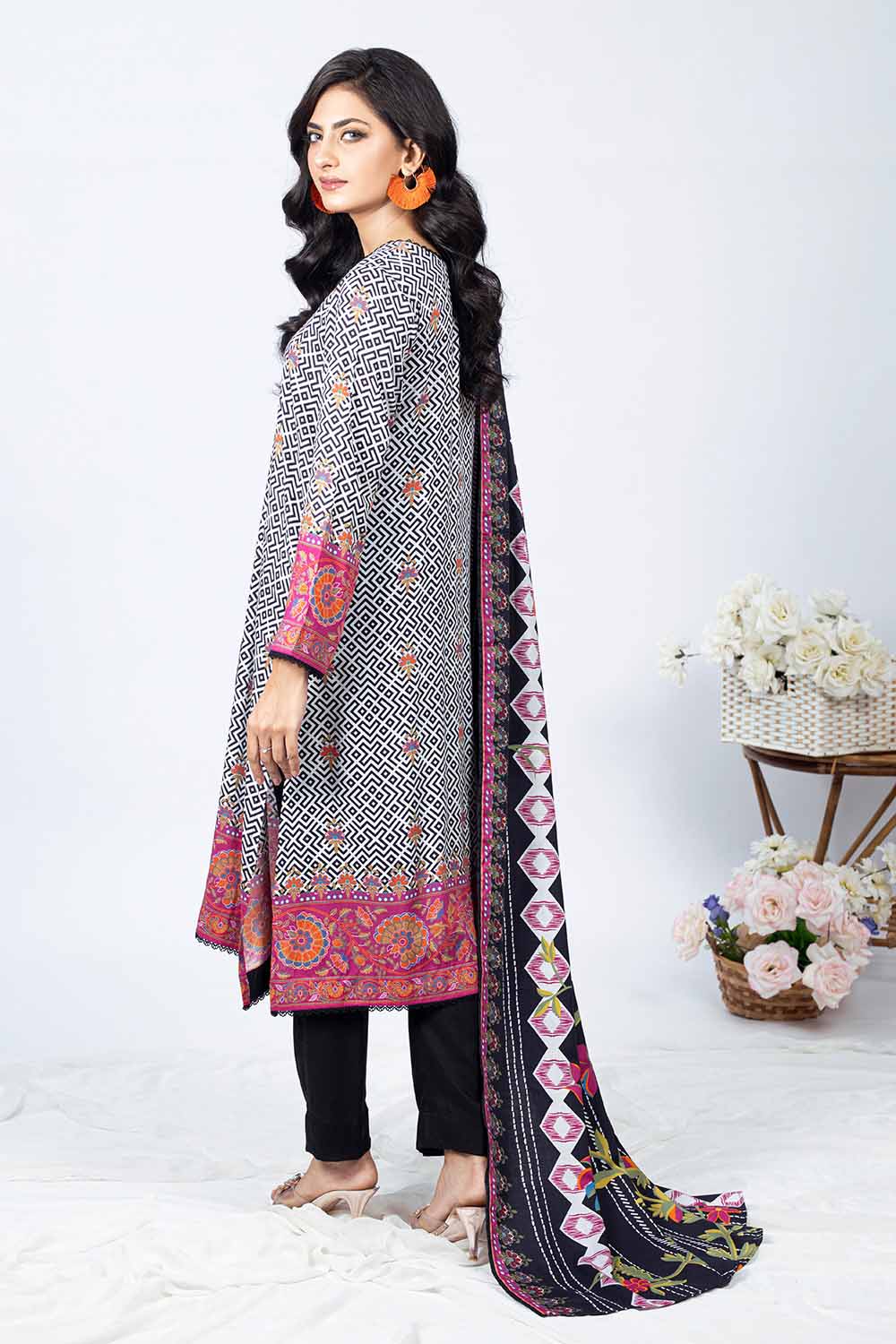 Unstitched Printed Linen Salwar Kameez Suit Gul Ahmed WNS-32229 A