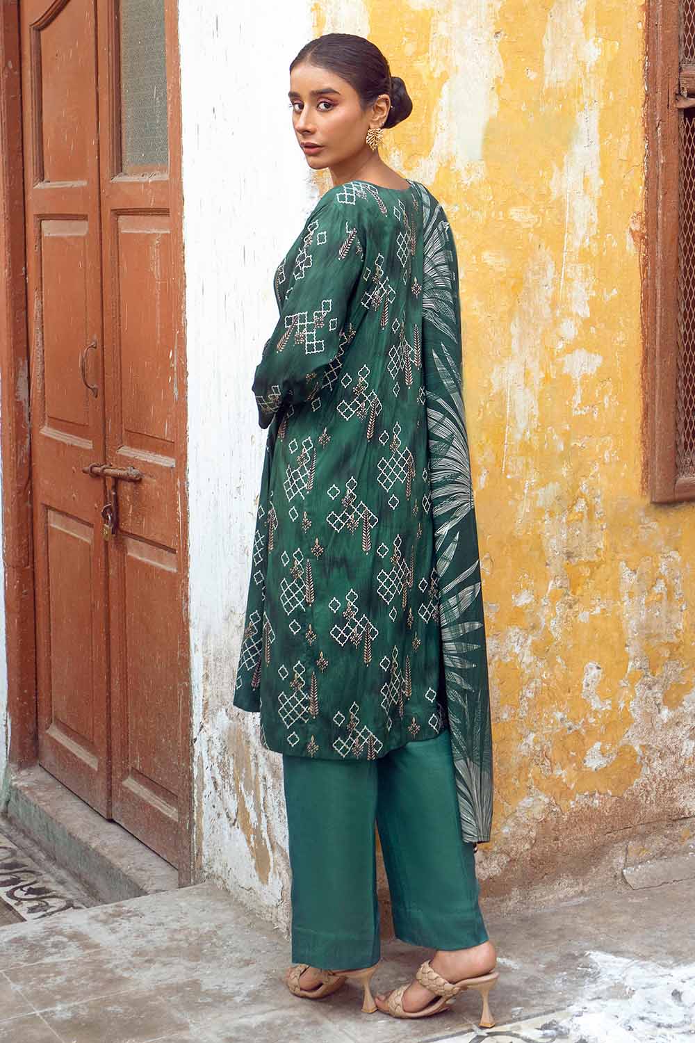 Unstitched Printed Linen Suit Salwar Kameez Gul Ahmed LT-32013 A